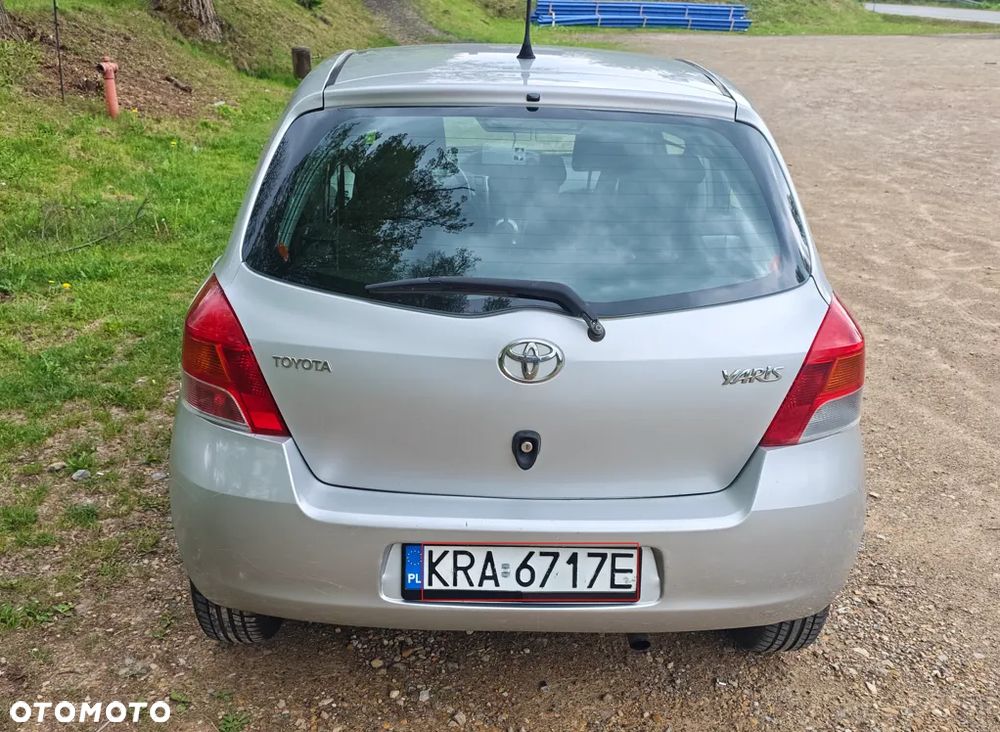 Toyota Yaris - 2