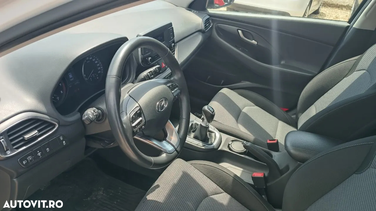 Hyundai i30 1.5 110CP 5DR M/T Comfort - 5