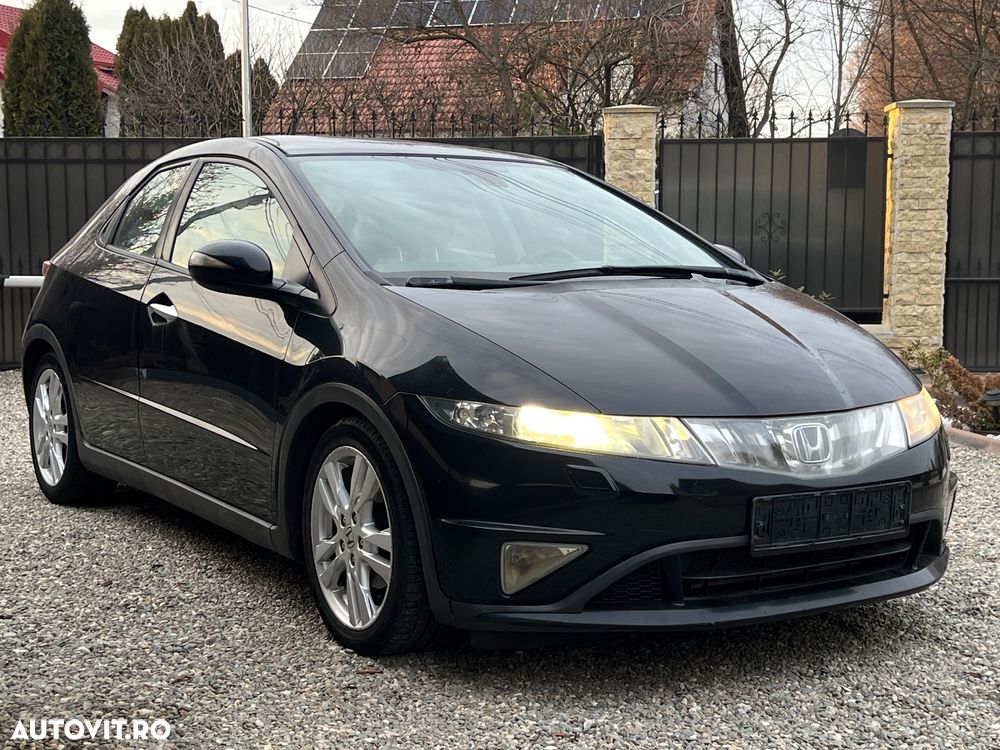 Honda Civic 1.8i-VTEC Executive - 1