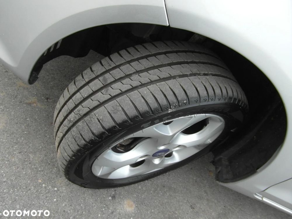 Ford Fiesta 1.25 Celebration - 35