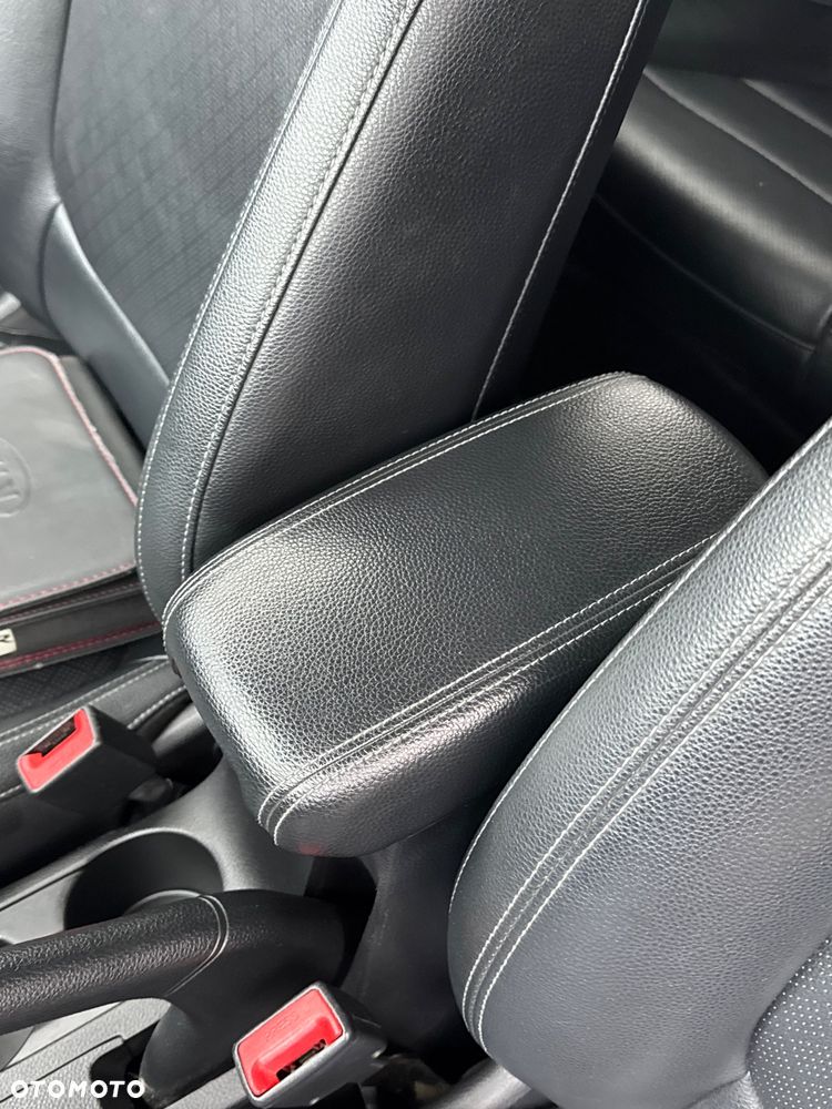 Kia Rio 1.0 T-GDI 100 Dream-Team Edition - 25