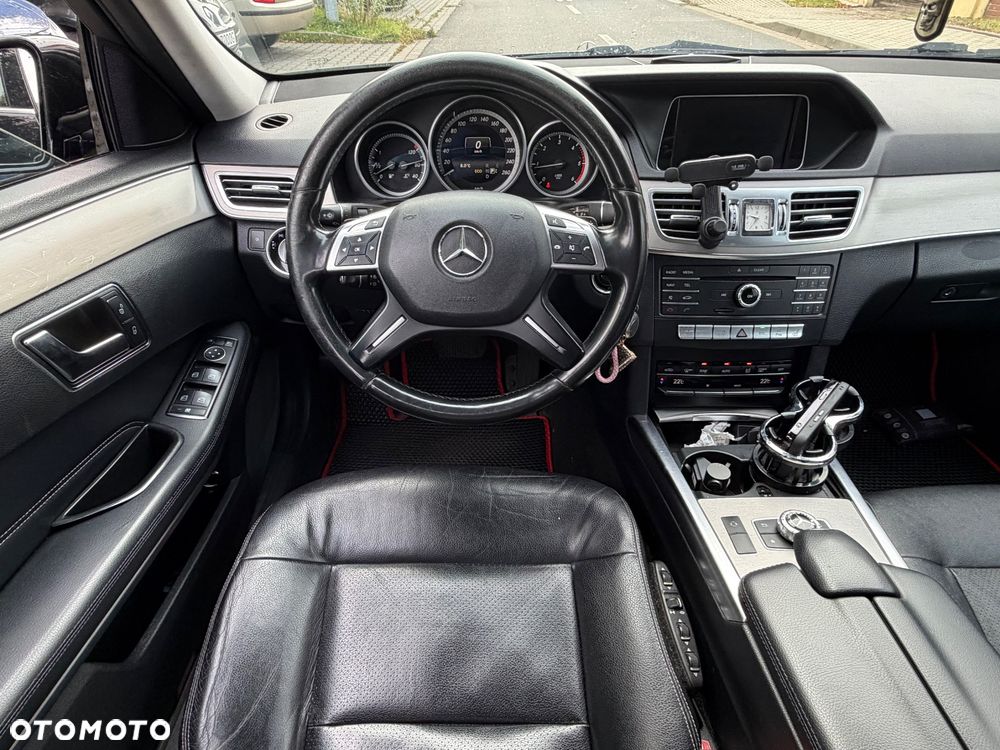 Mercedes-Benz Klasa E - 16