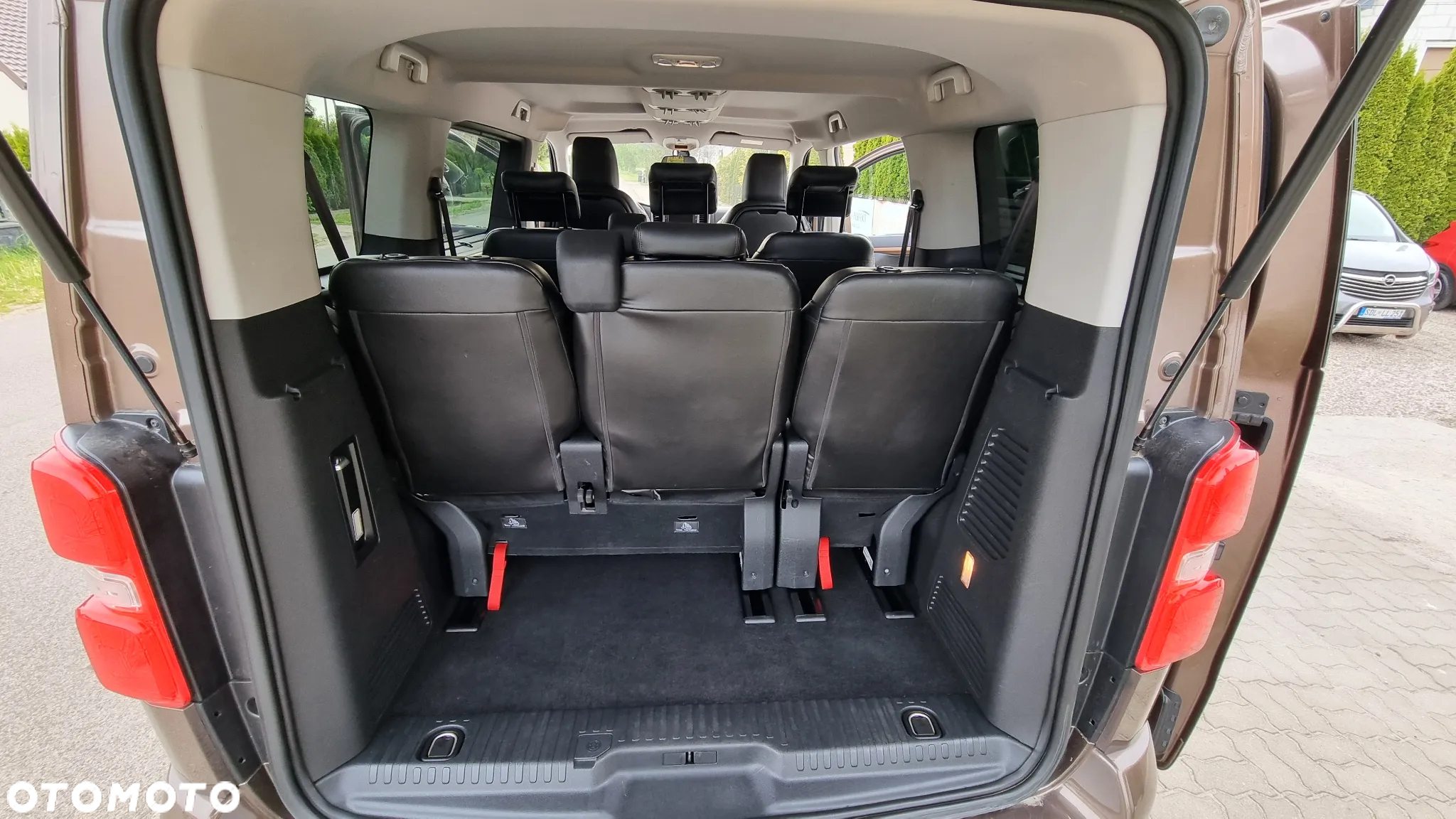 Toyota Proace Verso 1.6 D4-D Medium Family - 29