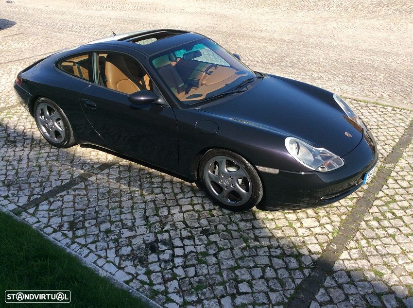 Porsche 911 (996) Carrera 4 Coupé - 1