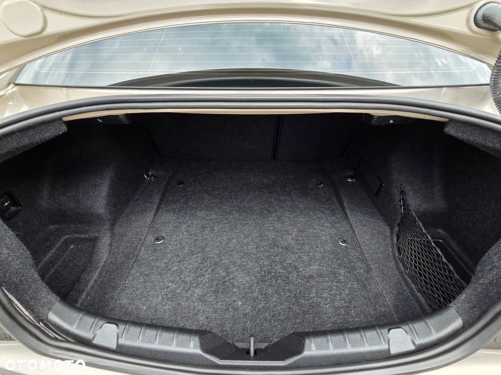 BMW Seria 2 220i Advantage - 40