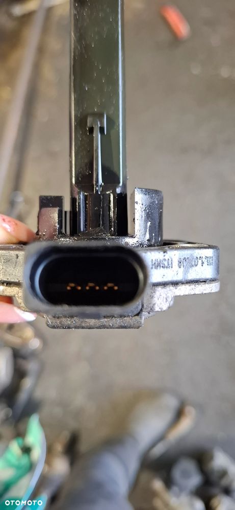 Czujnik poziomu oleju Audi A4 B7 A6 C6  6PR008079-05 3.0 tdi - 1