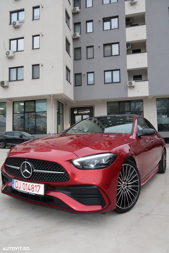 Mercedes-Benz C 300 4MATIC 9G-TRONIC AMG Line - 3