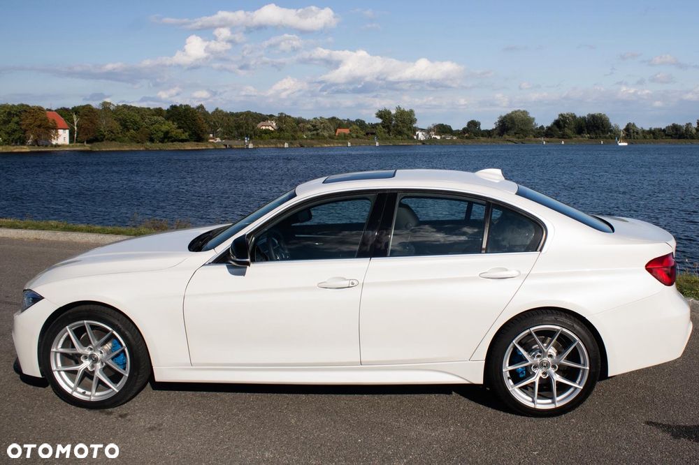 BMW Seria 3 330i GPF xDrive M Sport - 4