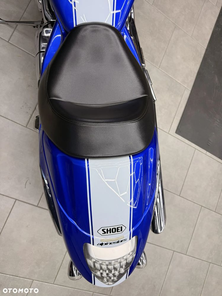 Suzuki Boulevard - 13