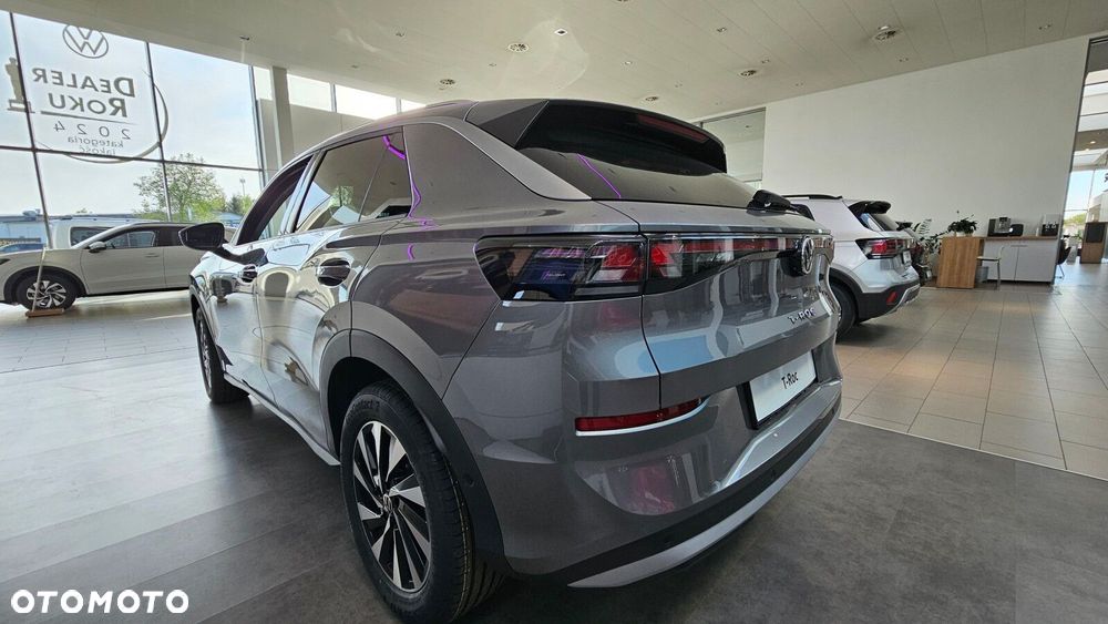 Volkswagen T-Roc - 11