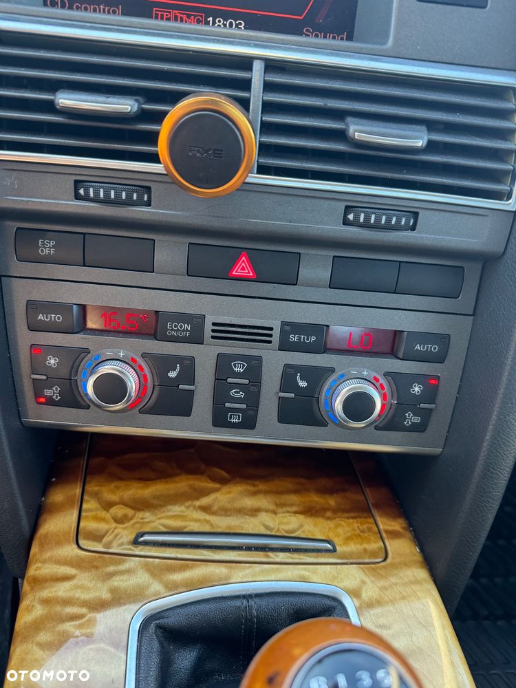 Audi A6 Avant 2.5 TDI - 11
