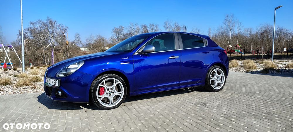 Alfa Romeo Giulietta 2.0 JTDM Distinctive - 4