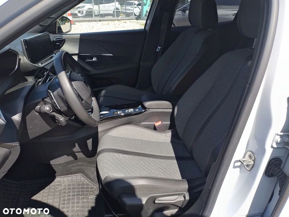 Peugeot 2008 1.2 PureTech Allure S&S EAT8 - 12