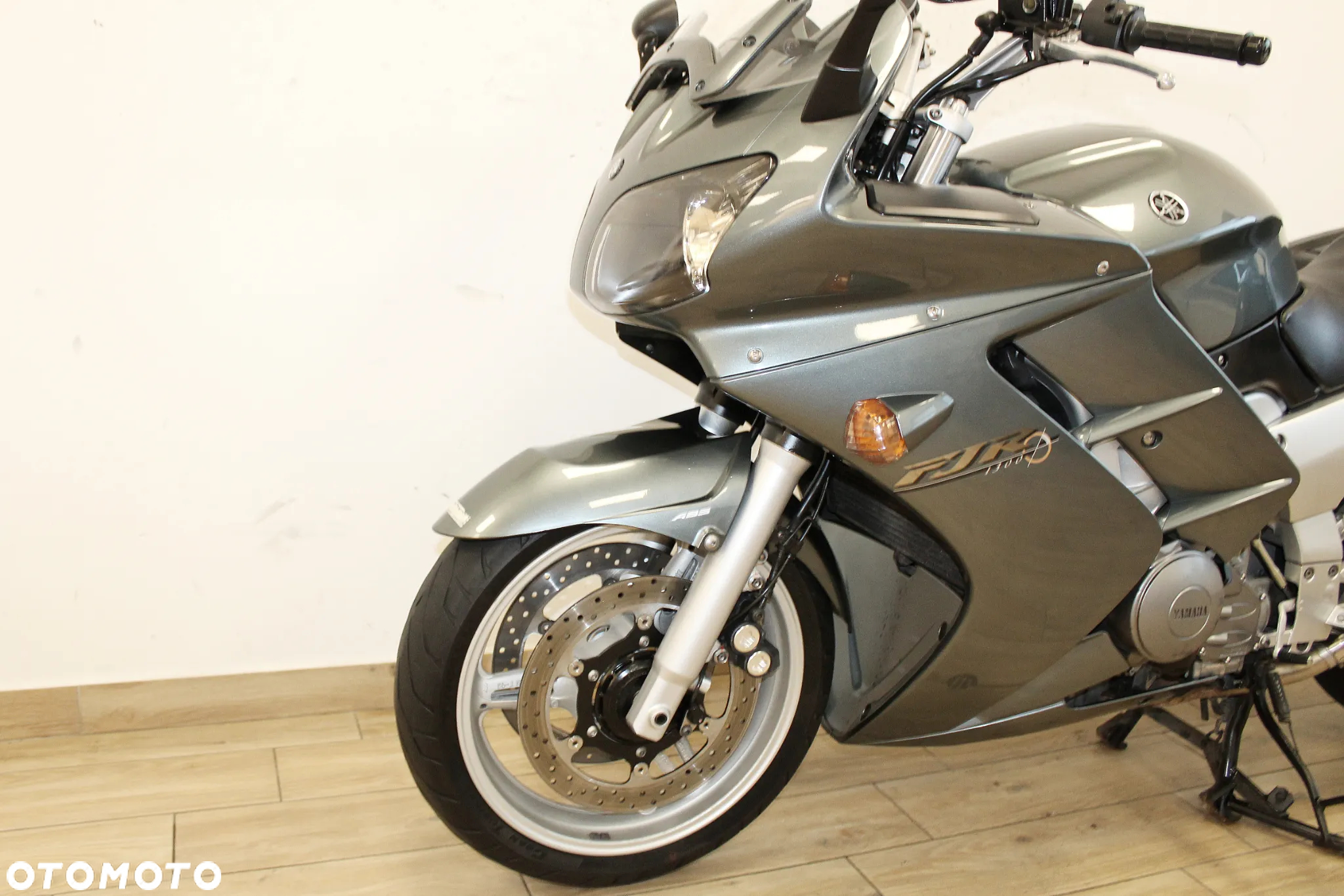 Yamaha FJR - 17