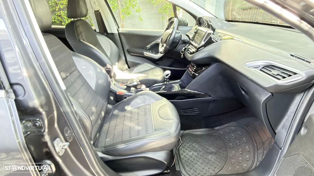 Peugeot 2008 BlueHDi 100 Allure - 14