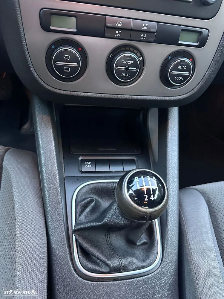 VW Golf 1.4i Confortline - 32