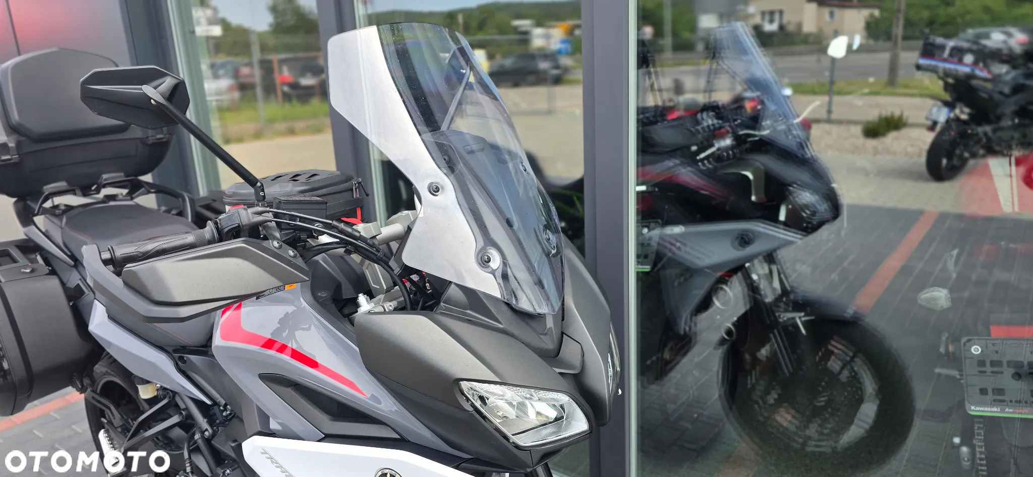Yamaha MT - 8