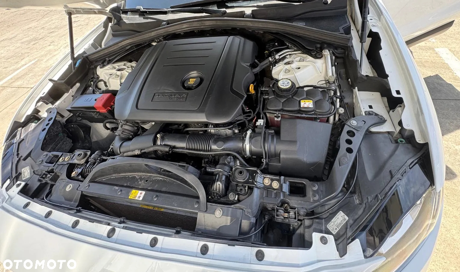 Jaguar F-Pace 2.0 i4D AWD Prestige - 24