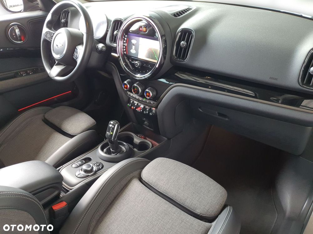 MINI Countryman Cooper Classic Trim - 24