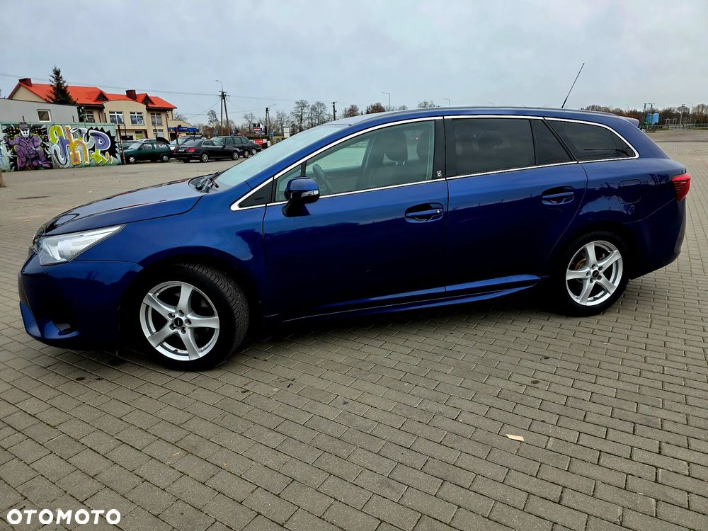 Toyota Avensis Touring Sports 1.8 Multidrive S Comfort - 4