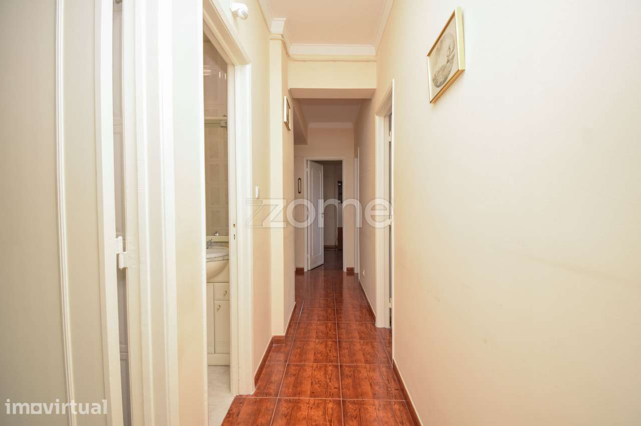 Apartamento T3 com Vista de Rio e Luz Natural | 9º Andar com Elevad... - Grande imagem: 5/30