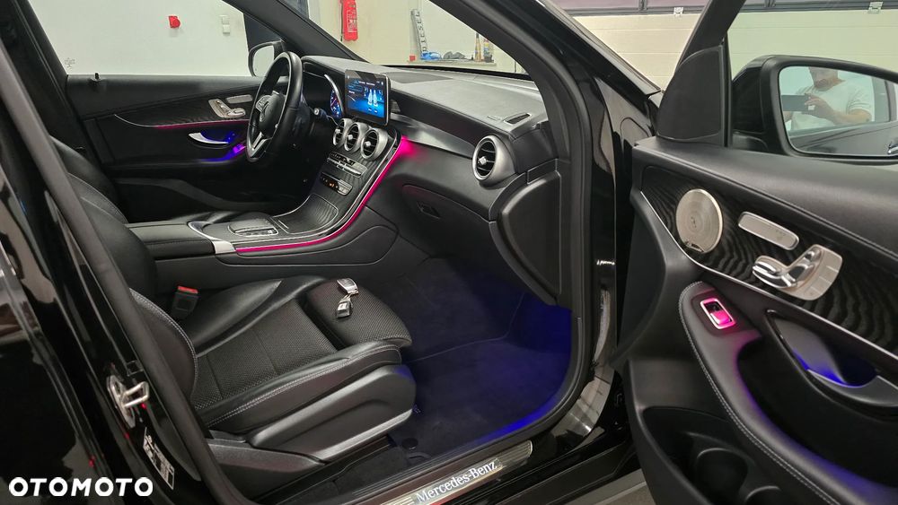 Mercedes-Benz GLC 300 de 4Matic 9G-TRONIC AMG Line Plus - 8