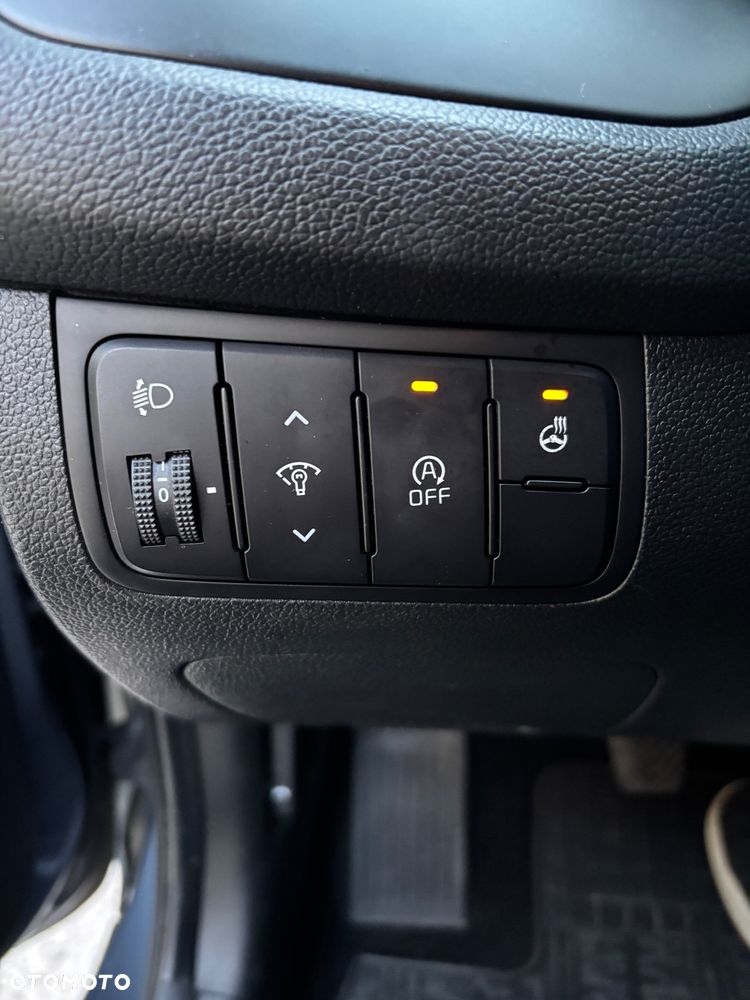 Kia Ceed - 13