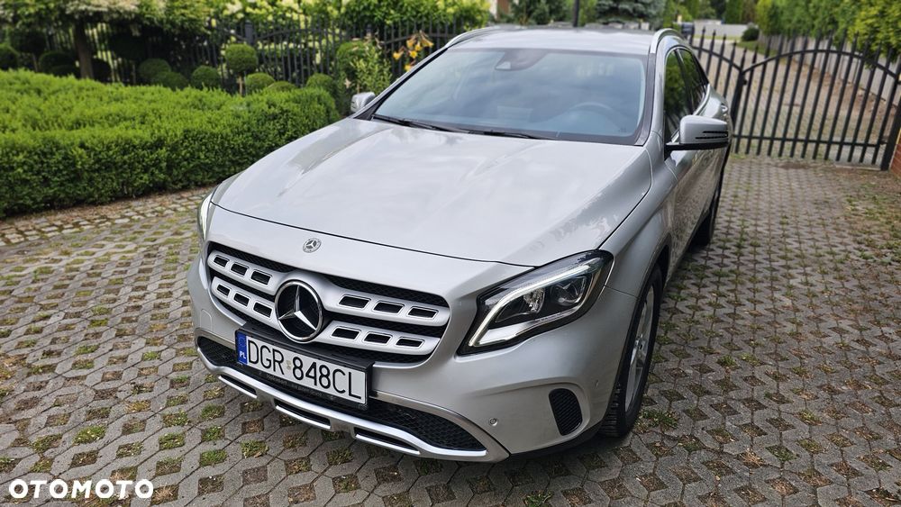 Mercedes-Benz GLA - 1