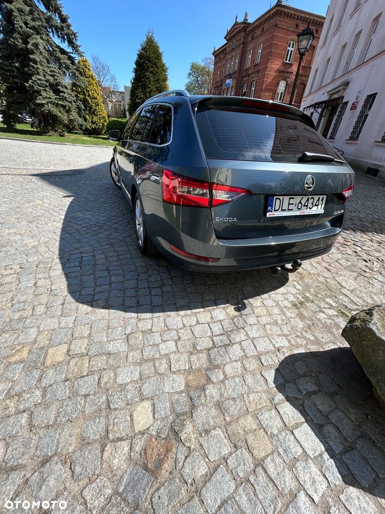 Skoda Superb 1.6 TDI Style - 4