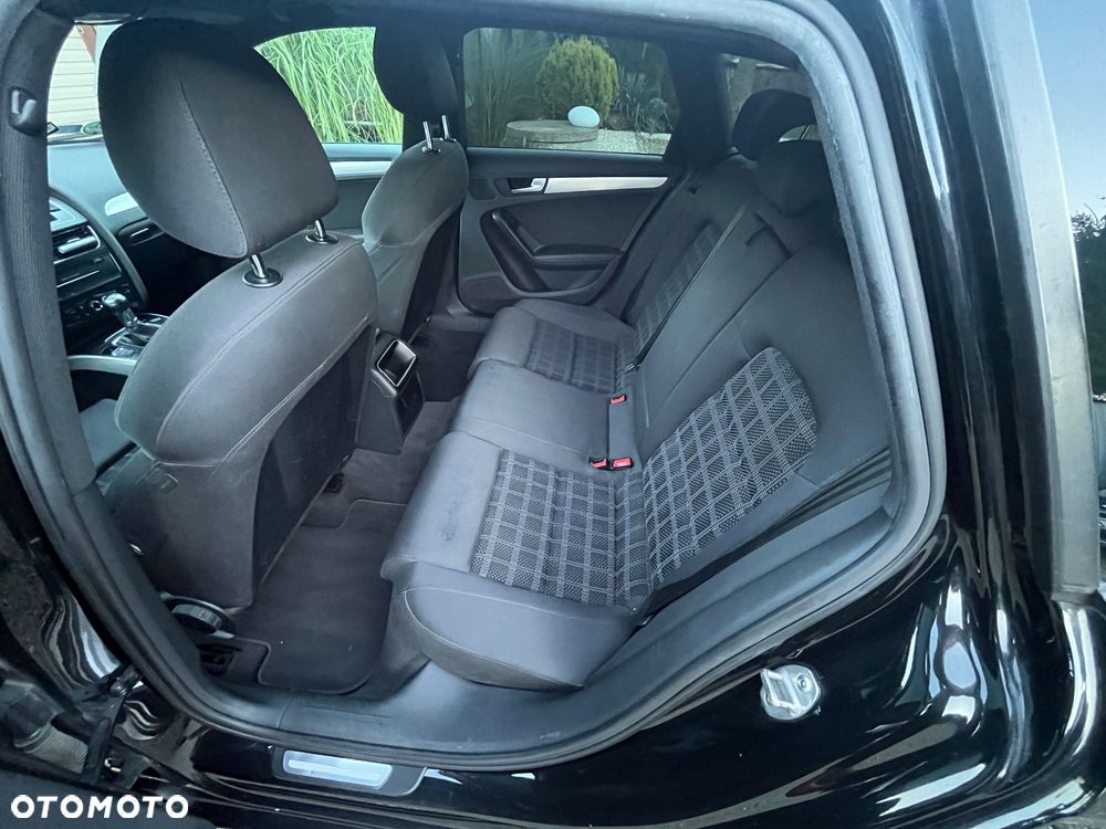 Audi A4 Avant - 23
