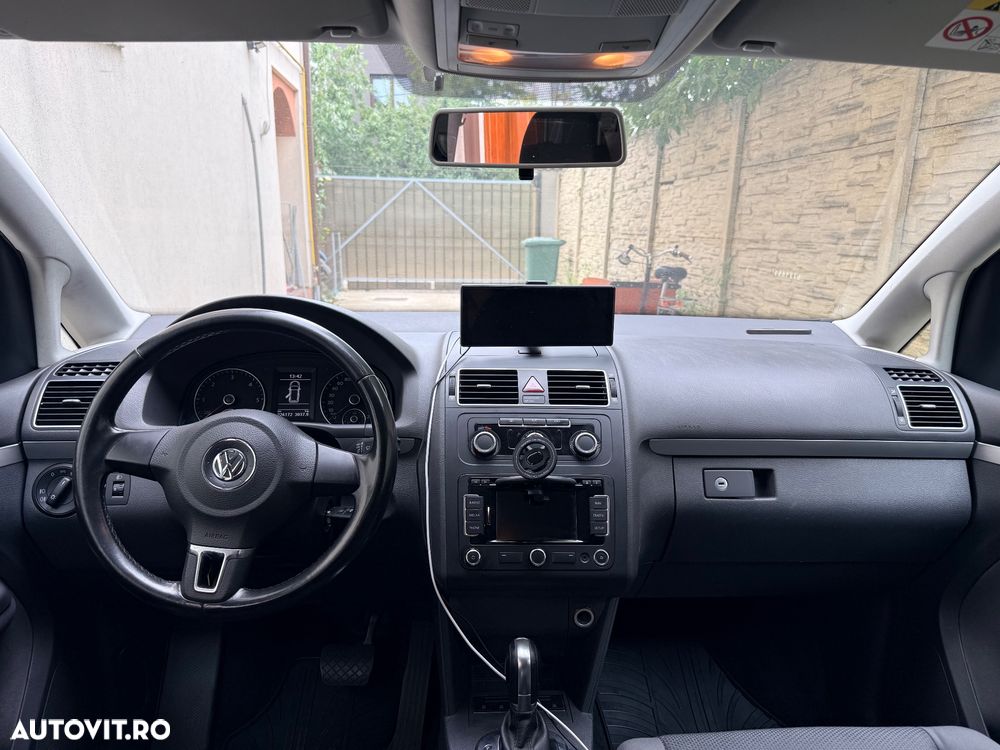 Volkswagen Touran 1.6 TDI DSG Trendline - 29