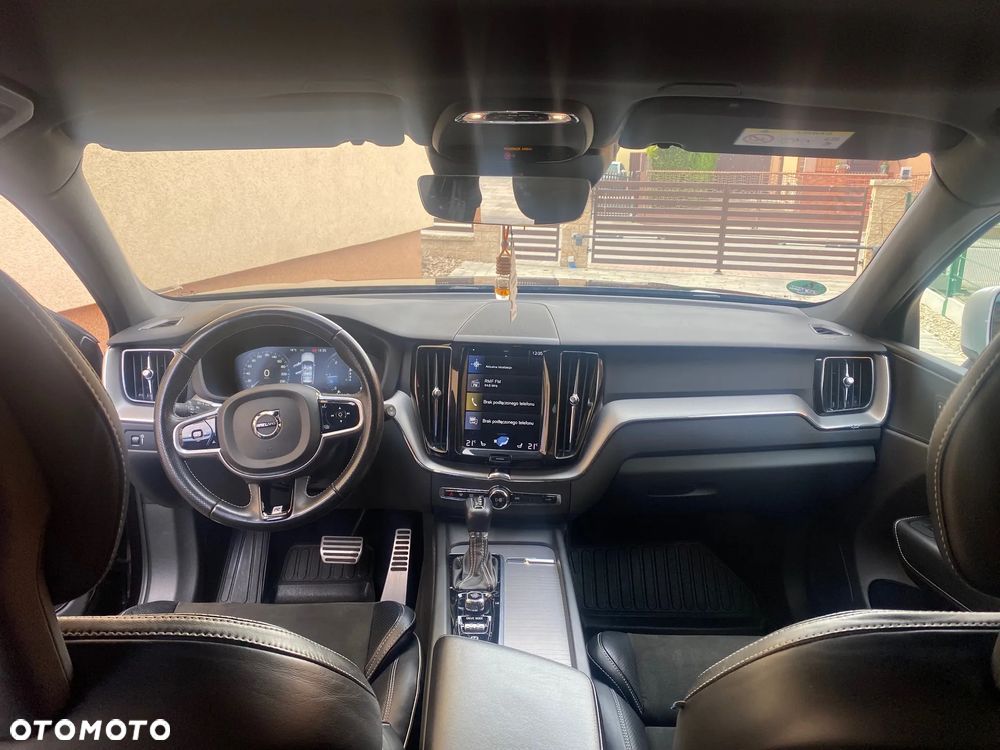 Volvo XC 60 D4 SCR AWD R-Design - 5