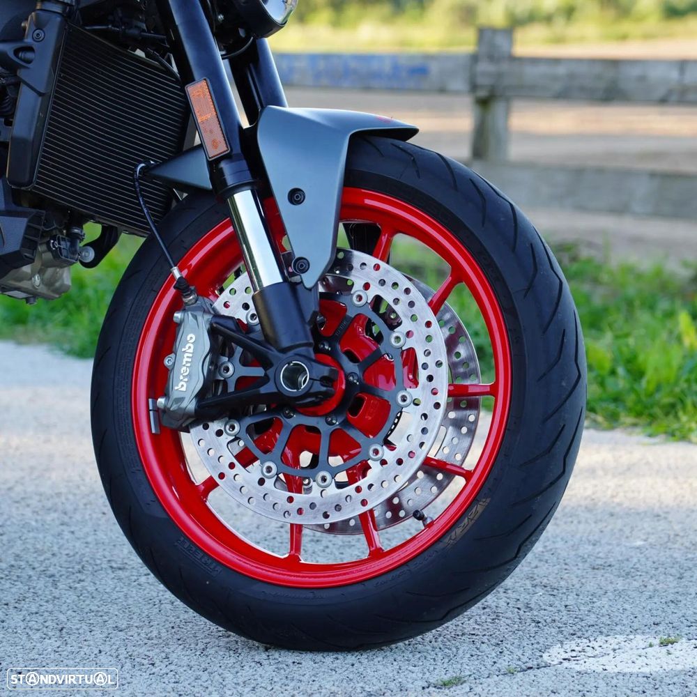 Ducati Monster - 22