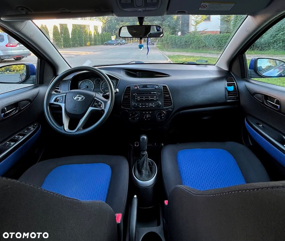 Hyundai i20 1.4 Comfort EU5 - 6