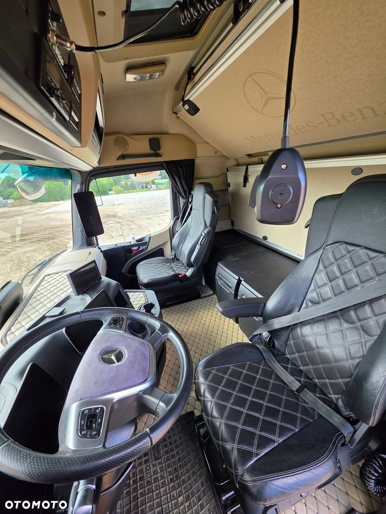 Mercedes-Benz Actros - 30