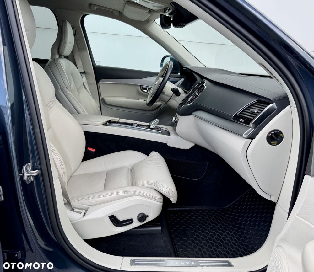 Volvo XC 90 - 15