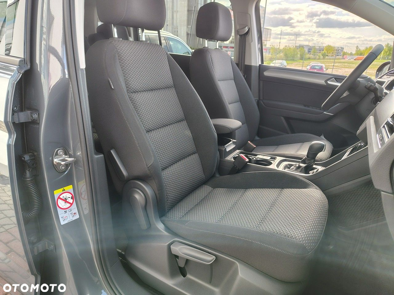 Volkswagen Touran 1.5 TSI EVO Comfortline Plus DSG - 9