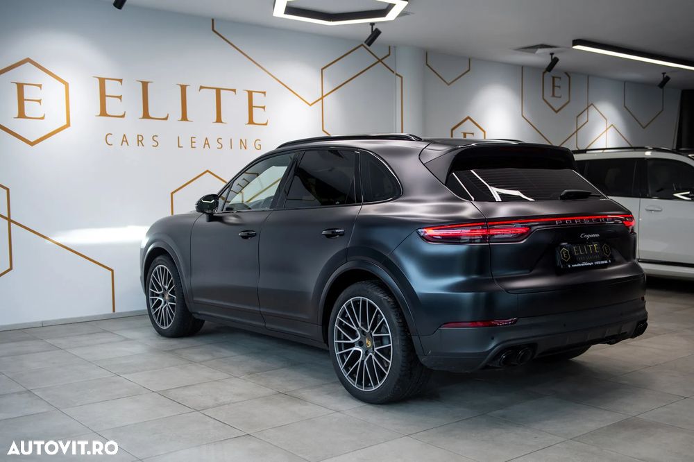 Porsche Cayenne Standard - 5
