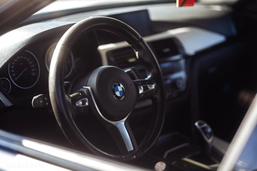 BMW Seria 3 340i xDrive Edition M Sport Shadow - 16