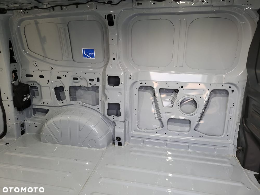 Ford TRANSIT CUSTOM II - 9