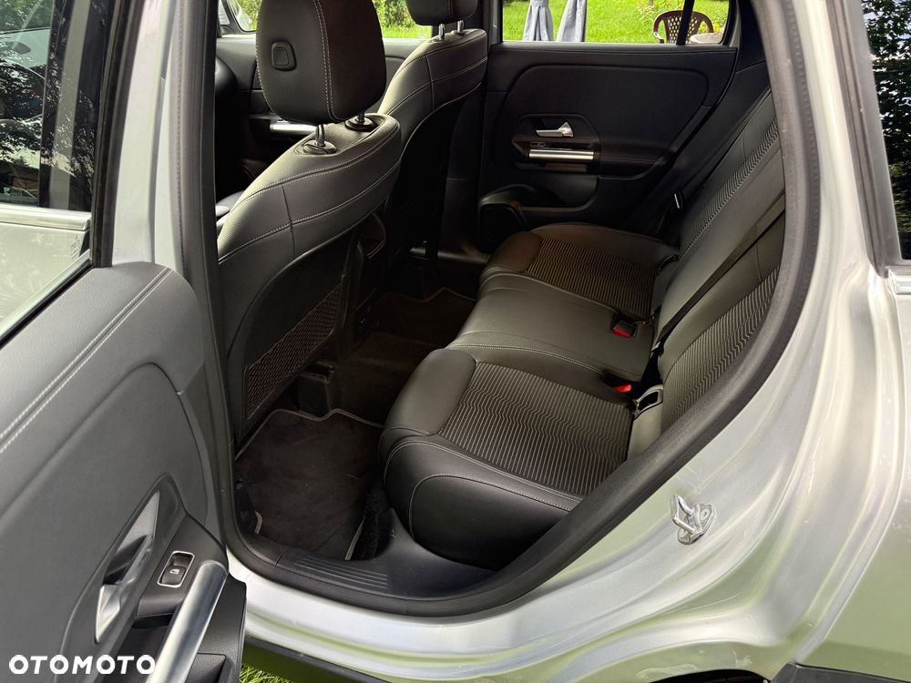 Mercedes-Benz GLA 220 d 4-Matic 8G-DCT - 21