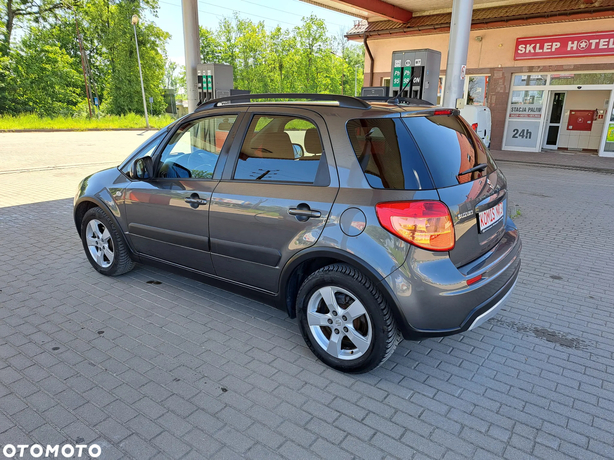 Suzuki SX4 - 10