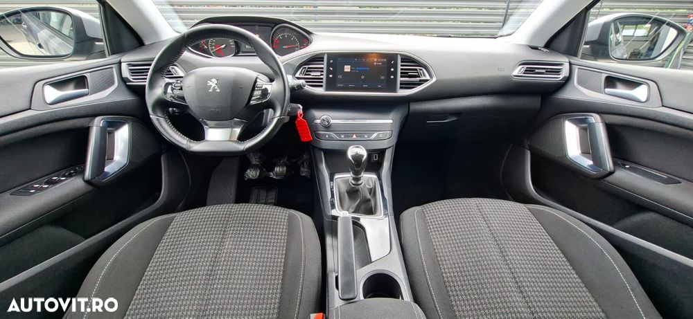 Peugeot 308 BlueHDi 130 Stop & Start Allure Business-Paket - 9