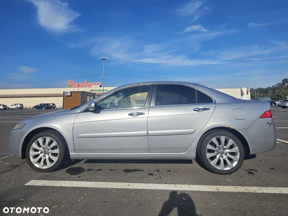 Honda Accord 2003 photo 4