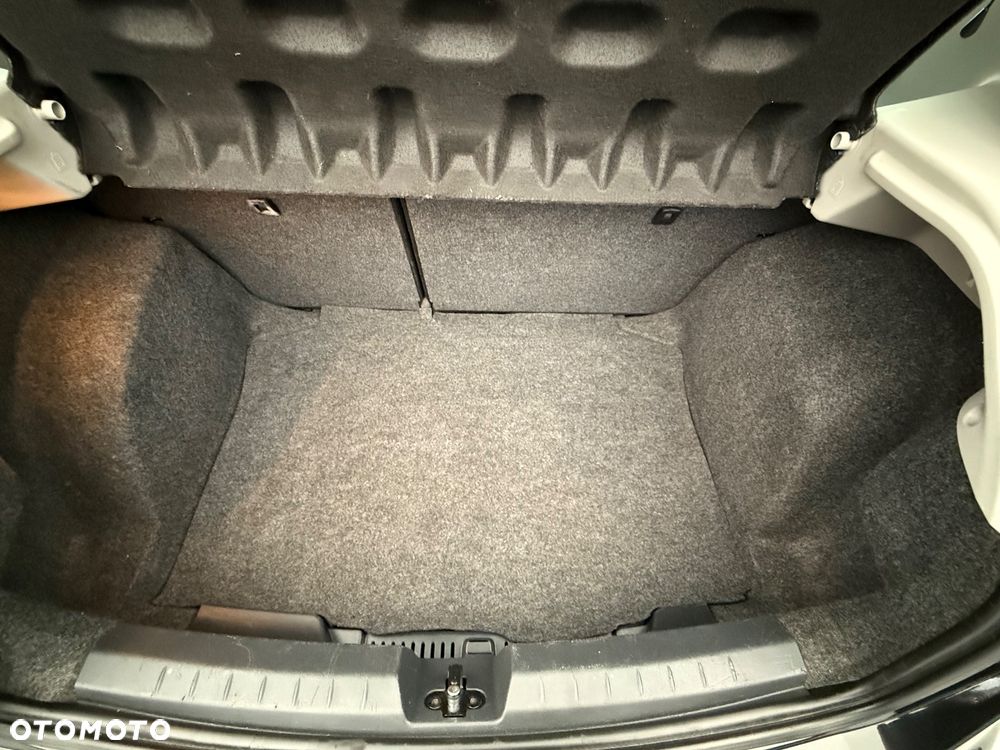 Seat Ibiza 1.2 TSI CONNECT - 32