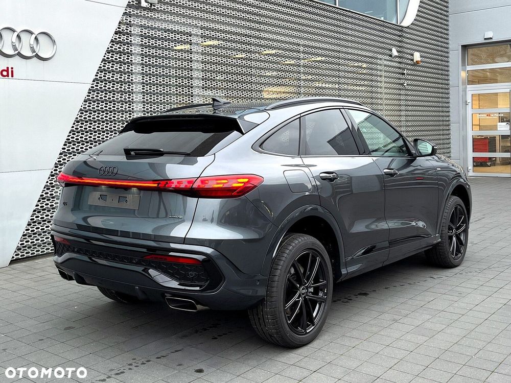 Audi Q5 Sportback - 12