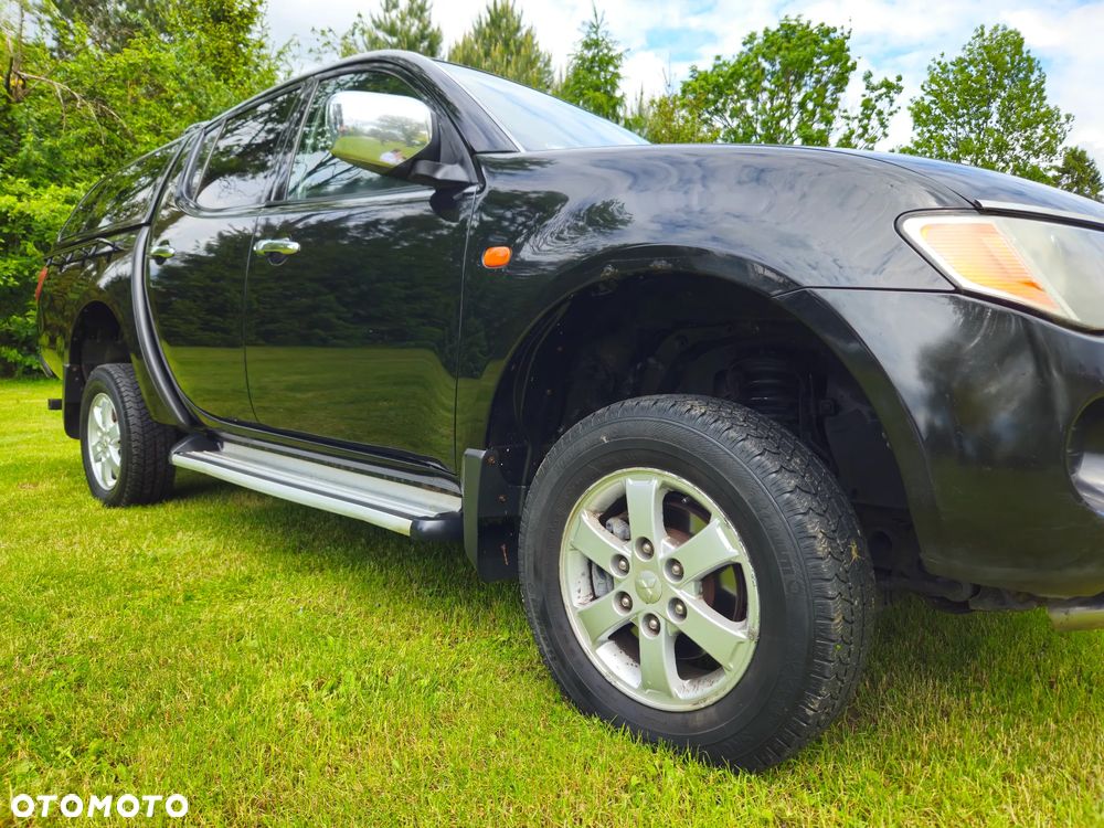 Mitsubishi L200 - 10