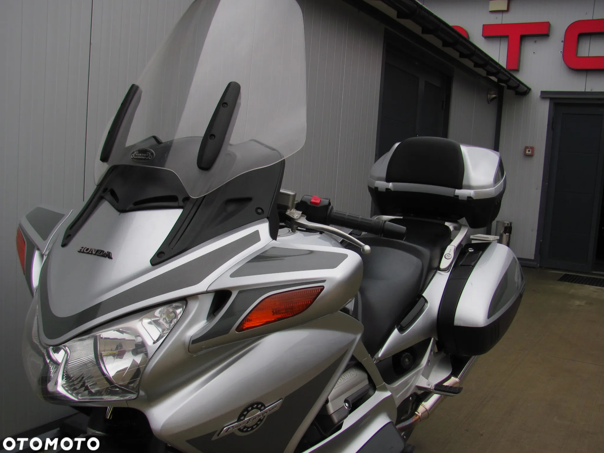 Honda ST - 21