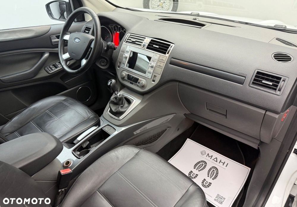 Ford Kuga - 16
