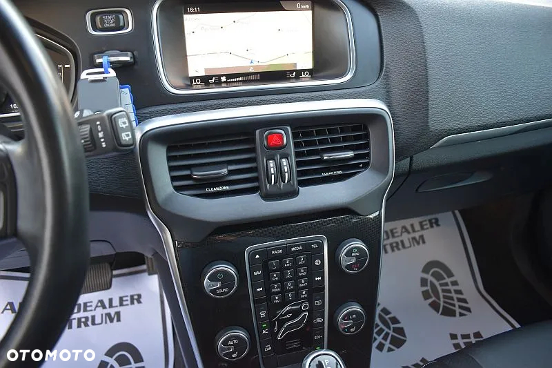 Volvo V40 T2 Geartronic Momentum - 13